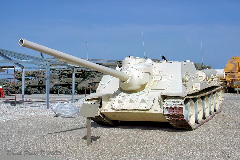 SU-100 Tank Destroyer